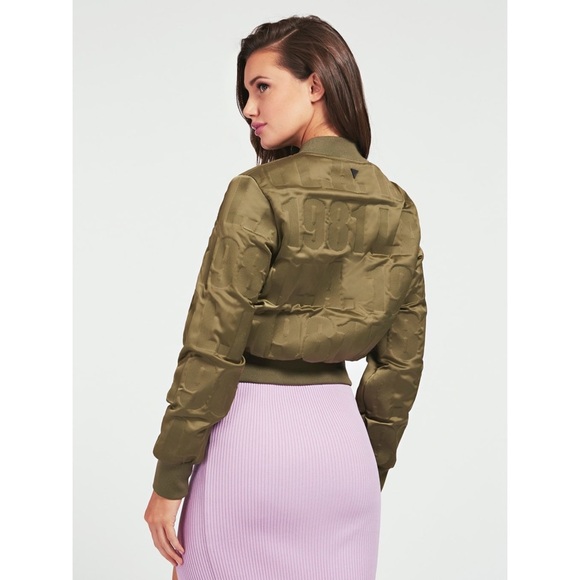 New GUESS All over logo bomber Jacket SZ S - Picture 3 of 12